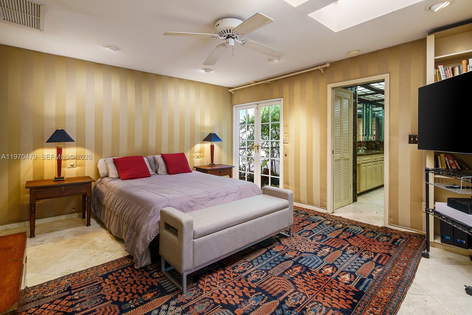   /   кв.футов $ 2026-02-23 0 Фото