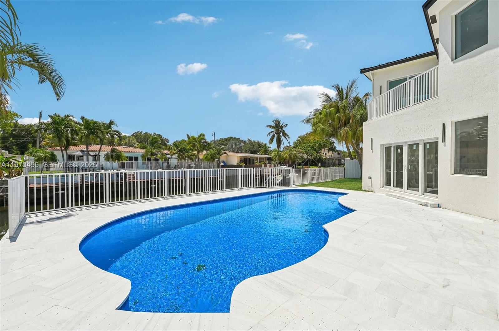   /   кв.футов $ 2026-02-23 0 Фото