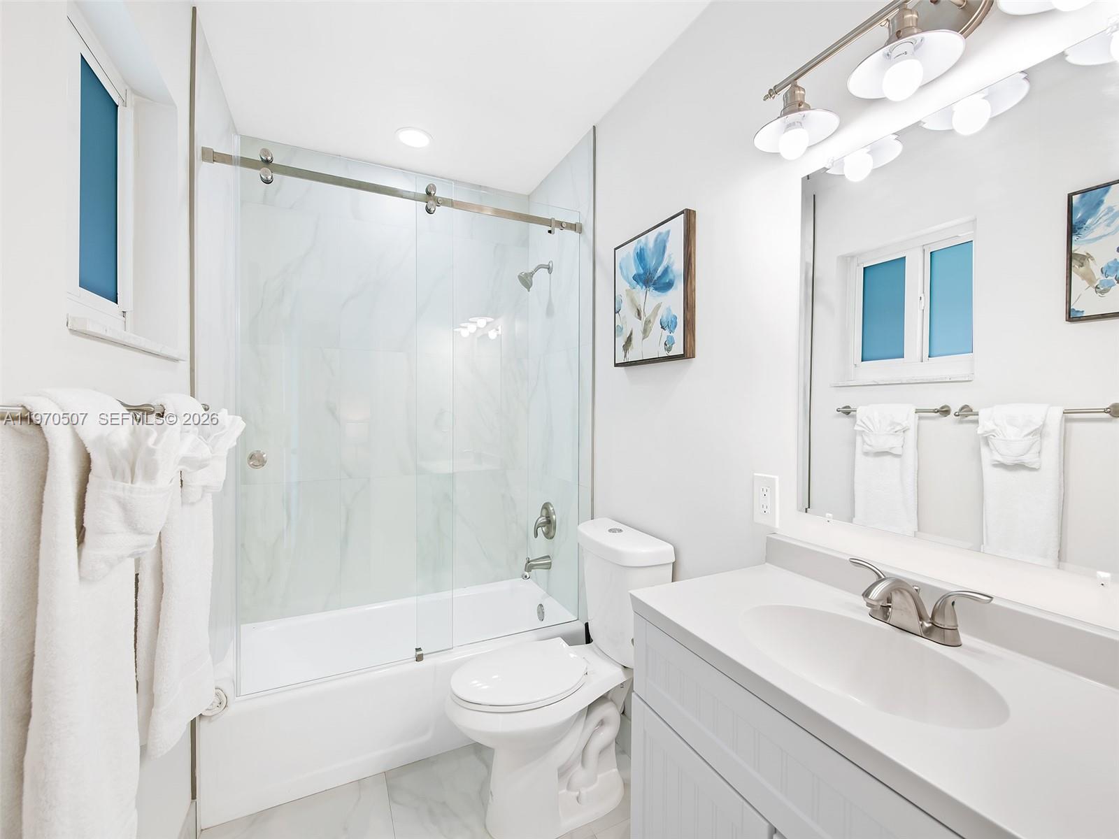   /  4032 кв.футов $ 2026-02-23 0 Фото