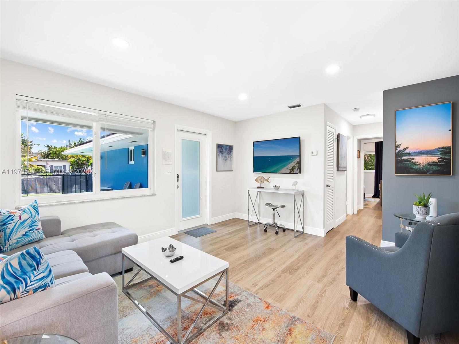   /  4032 кв.футов $ 2026-02-23 0 Фото