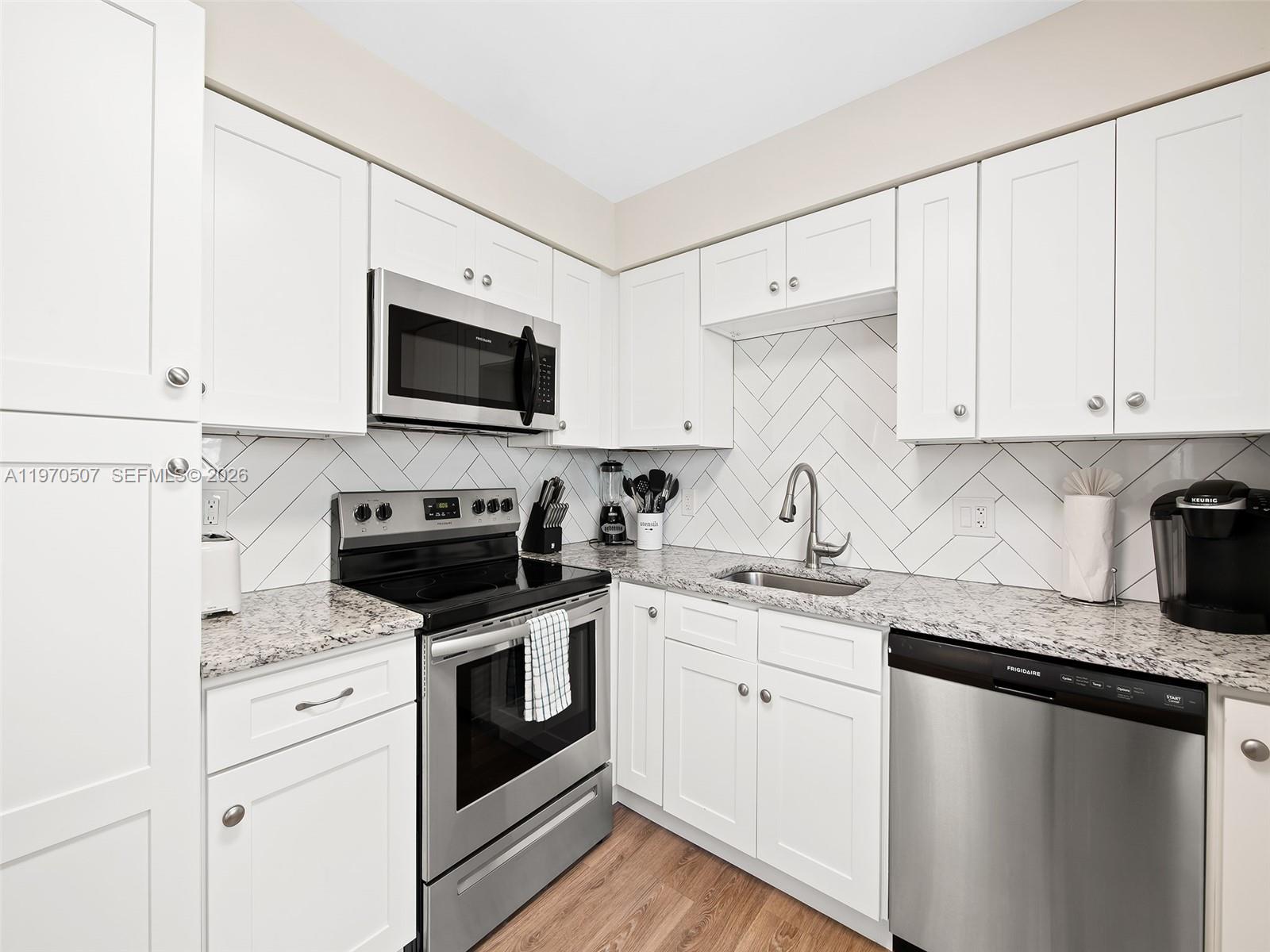   /  4032 кв.футов $ 2026-02-23 0 Фото