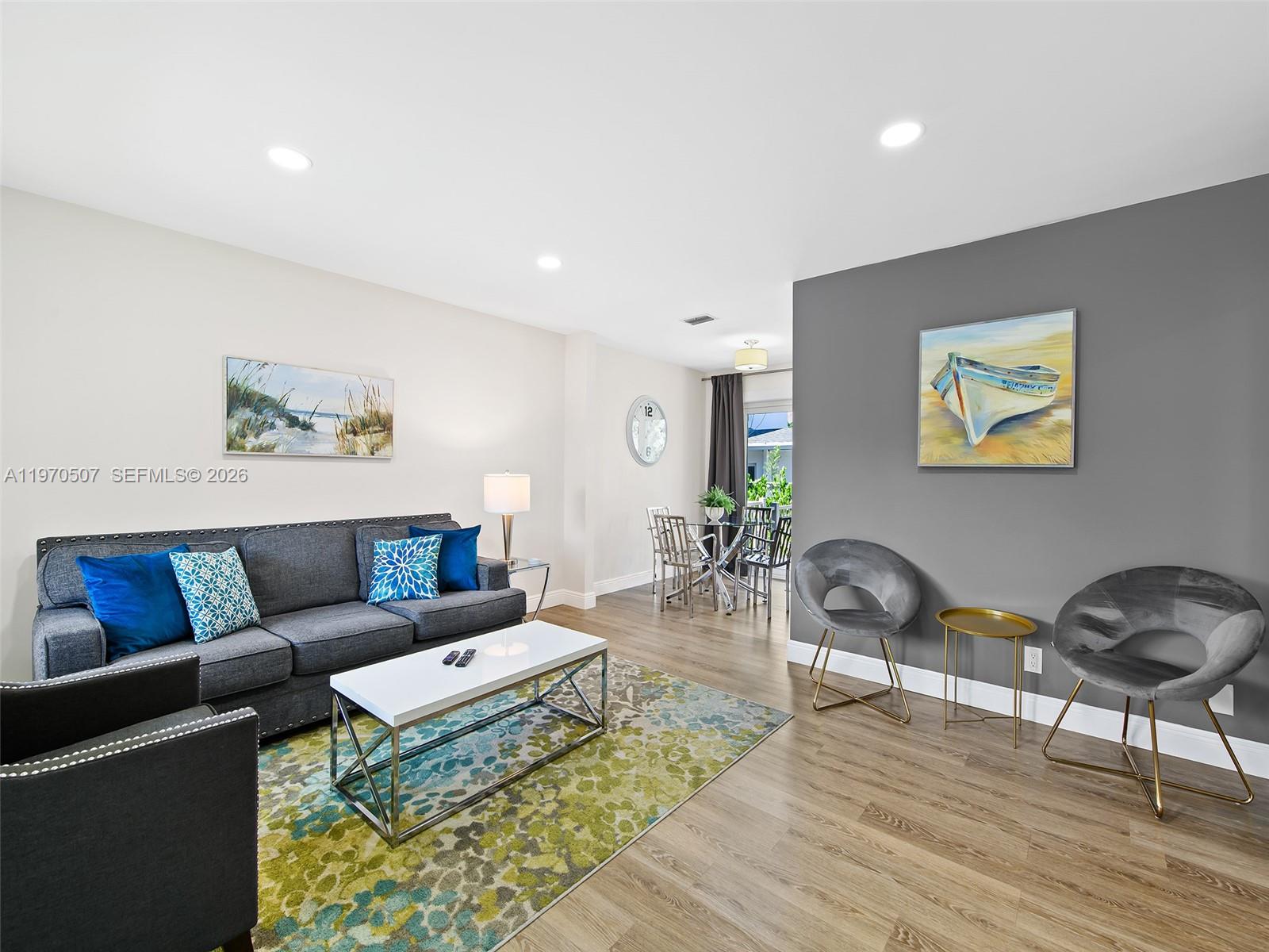   /  4032 кв.футов $ 2026-02-23 0 Фото