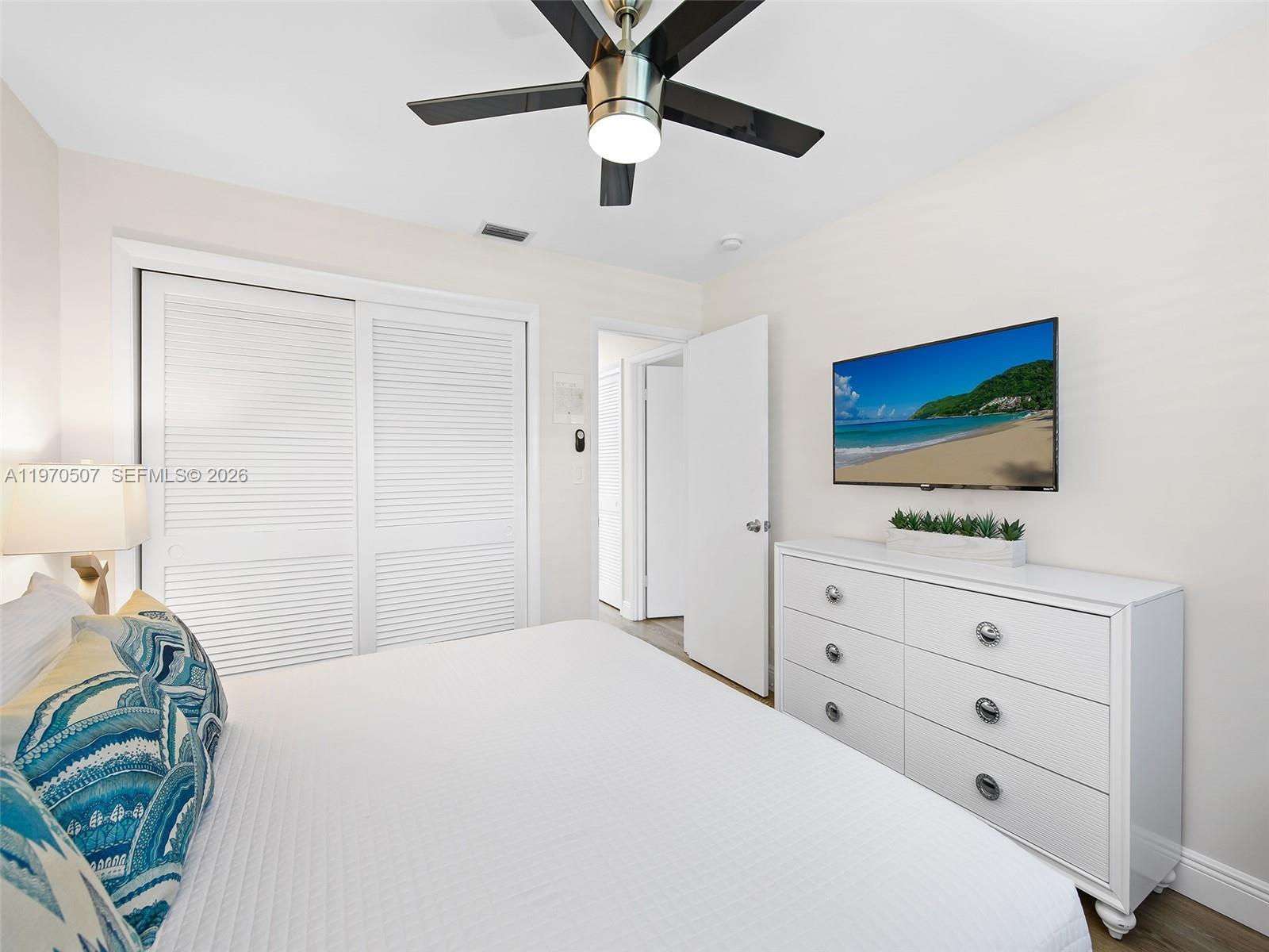   /  4032 кв.футов $ 2026-02-23 0 Фото