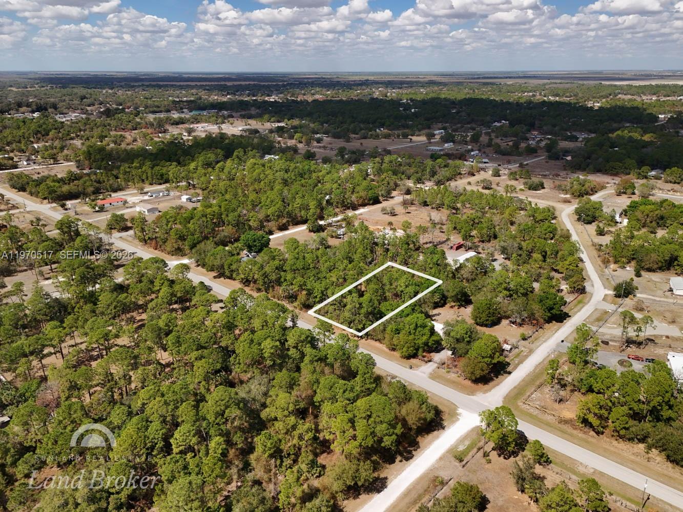   /   кв.футов $ 2026-02-23 0 Фото