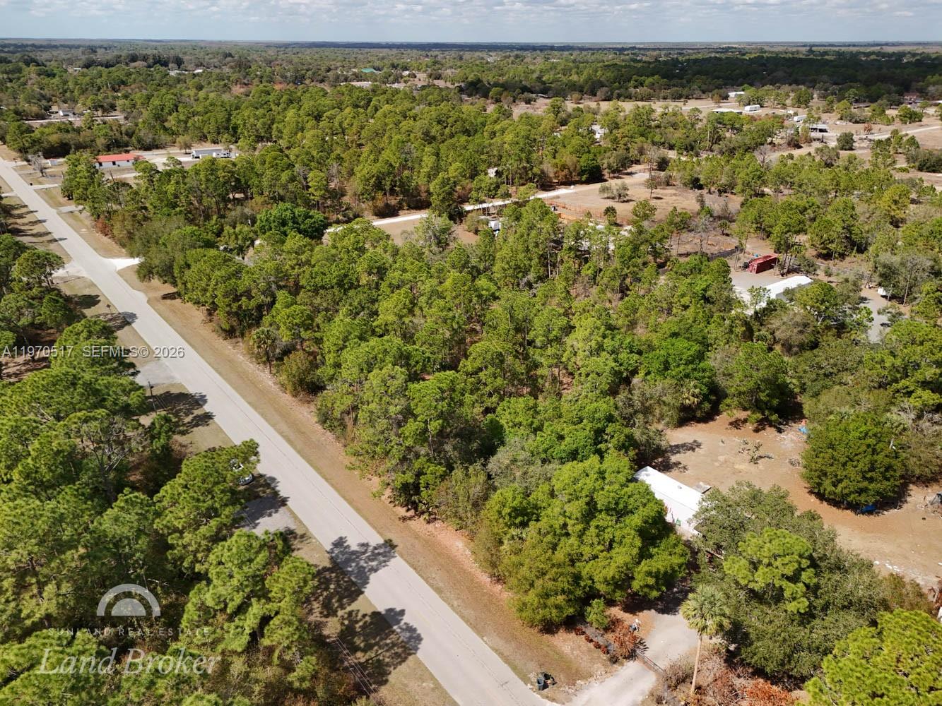   /   кв.футов $ 2026-02-23 0 Фото