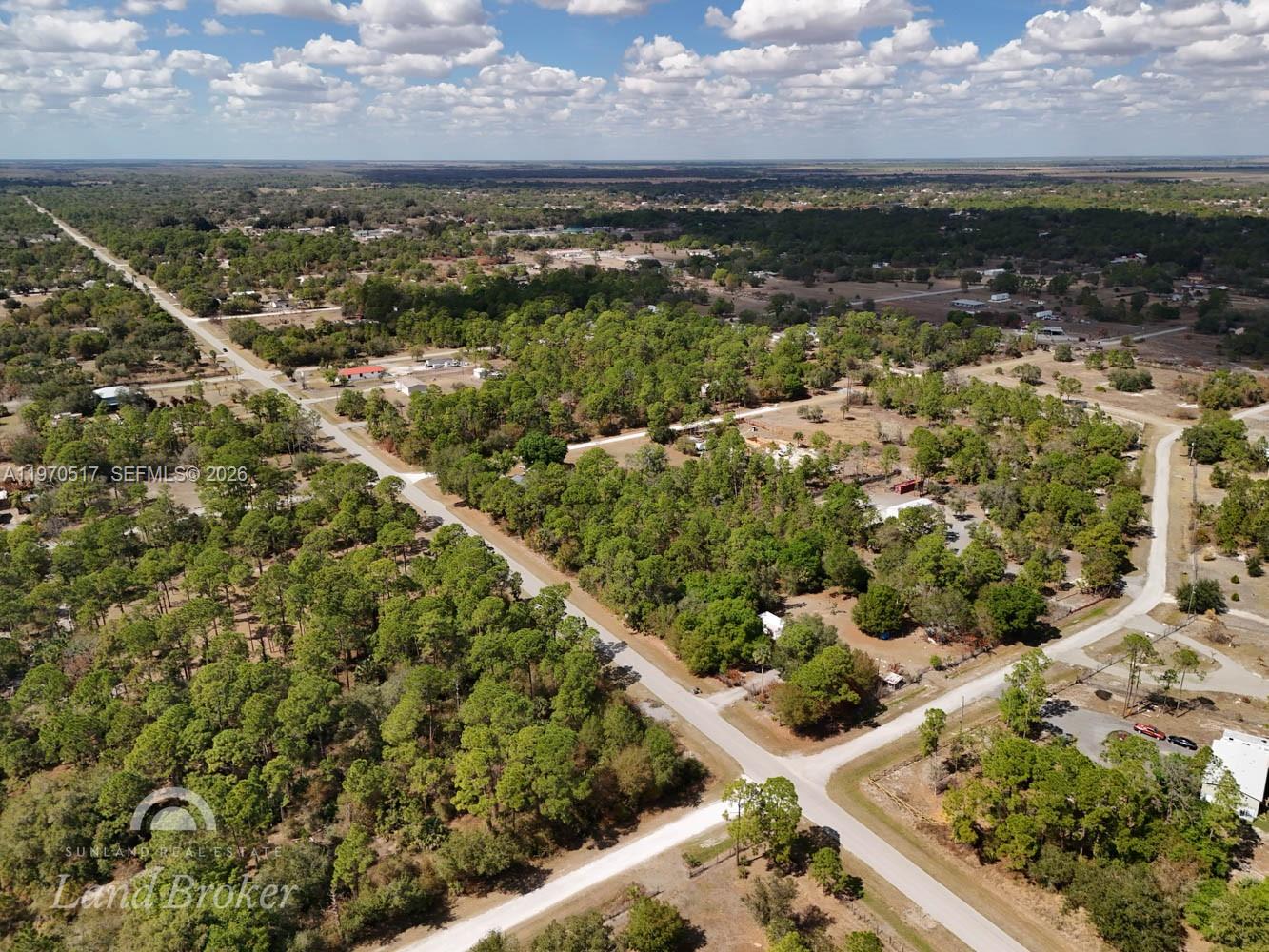   /   кв.футов $ 2026-02-23 0 Фото