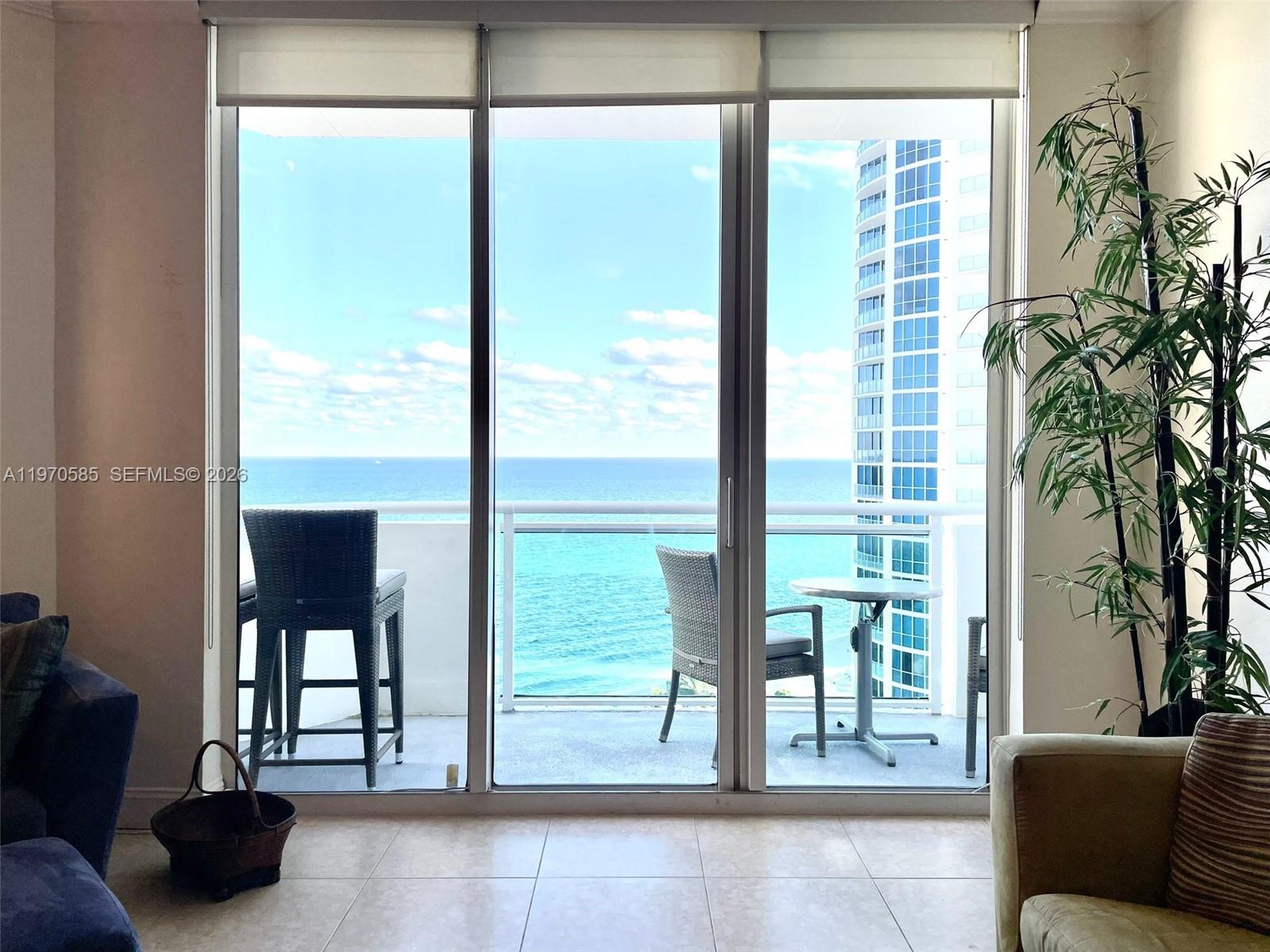 Photo of 3001 Ocean Dr  #1621, Hollywood, Florida, 33019 - 
