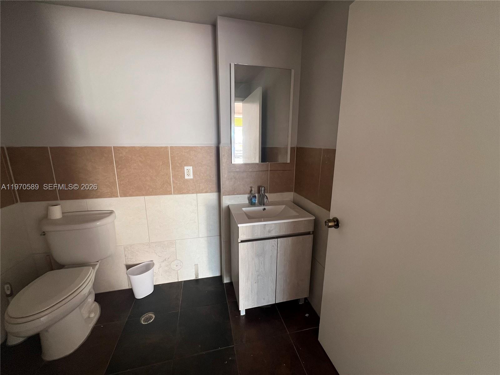 2  /   sq. ft. $ 2026-02-23 0 Photo