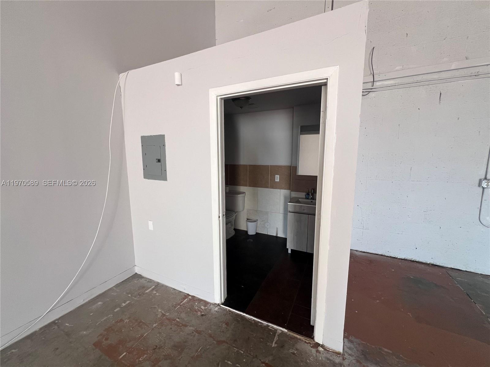 2  /   sq. ft. $ 2026-02-23 0 Photo