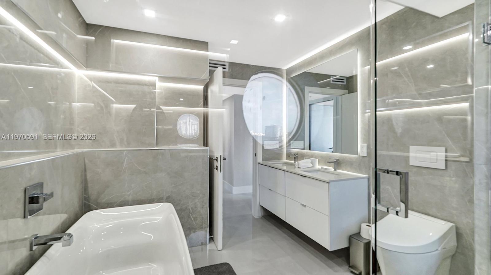 1004 3 / 3 1930 кв.футов $ 2026-02-23 0 Фото