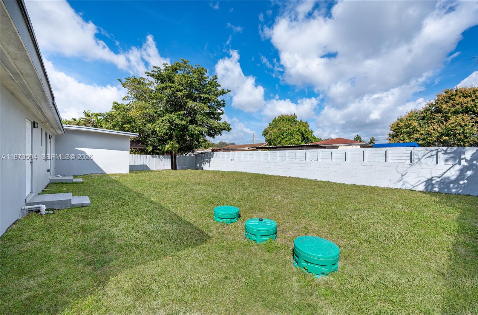   /  2430 кв.футов $ 2026-02-23 0 Фото