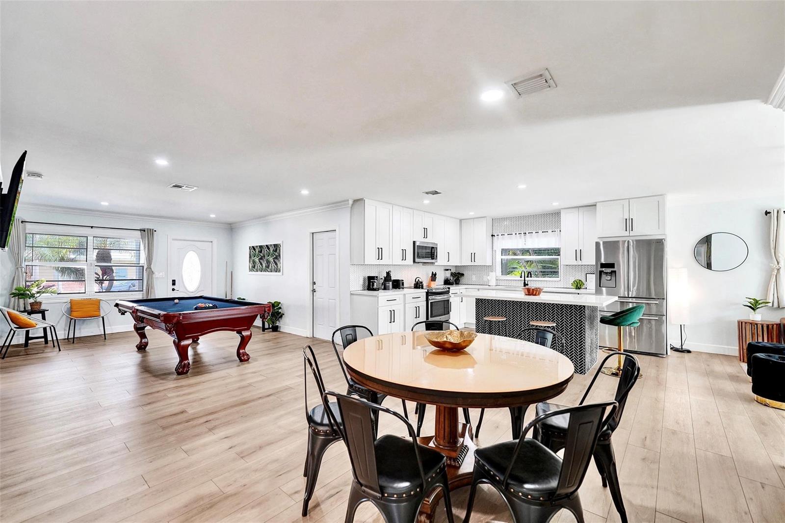 210 3 / 2 1528 sq. ft. $ 2026-07-08 0 Photo