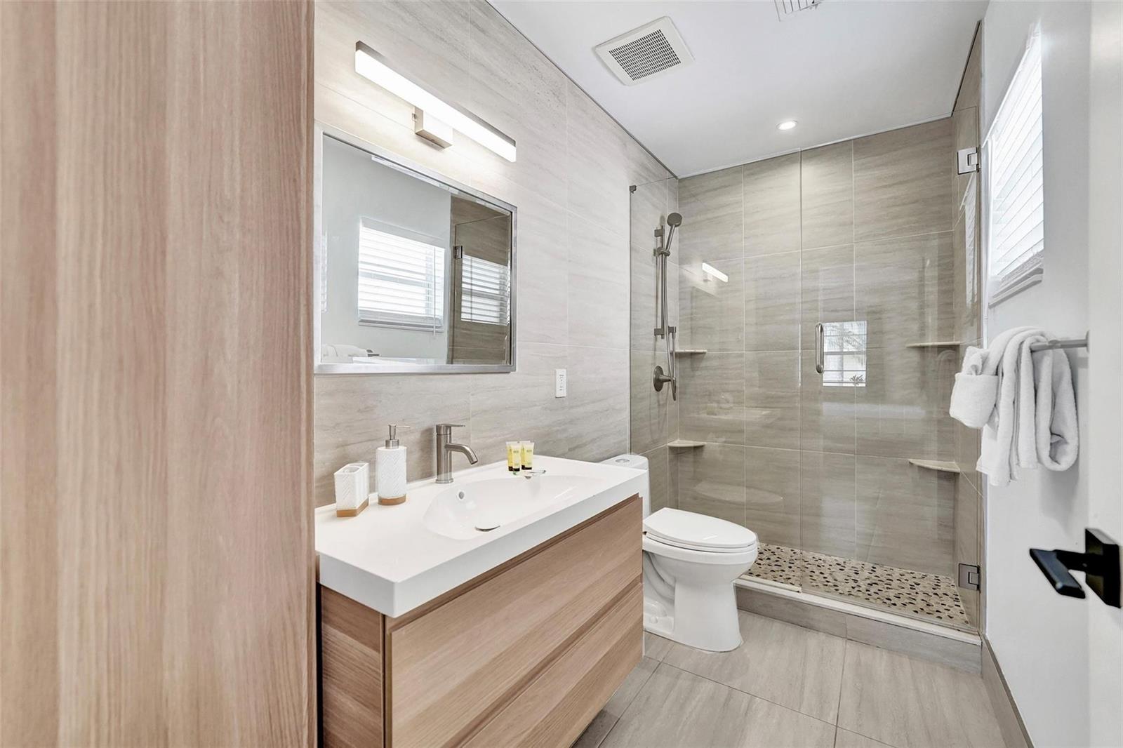 210 3 / 2 1528 sq. ft. $ 2026-07-08 0 Photo