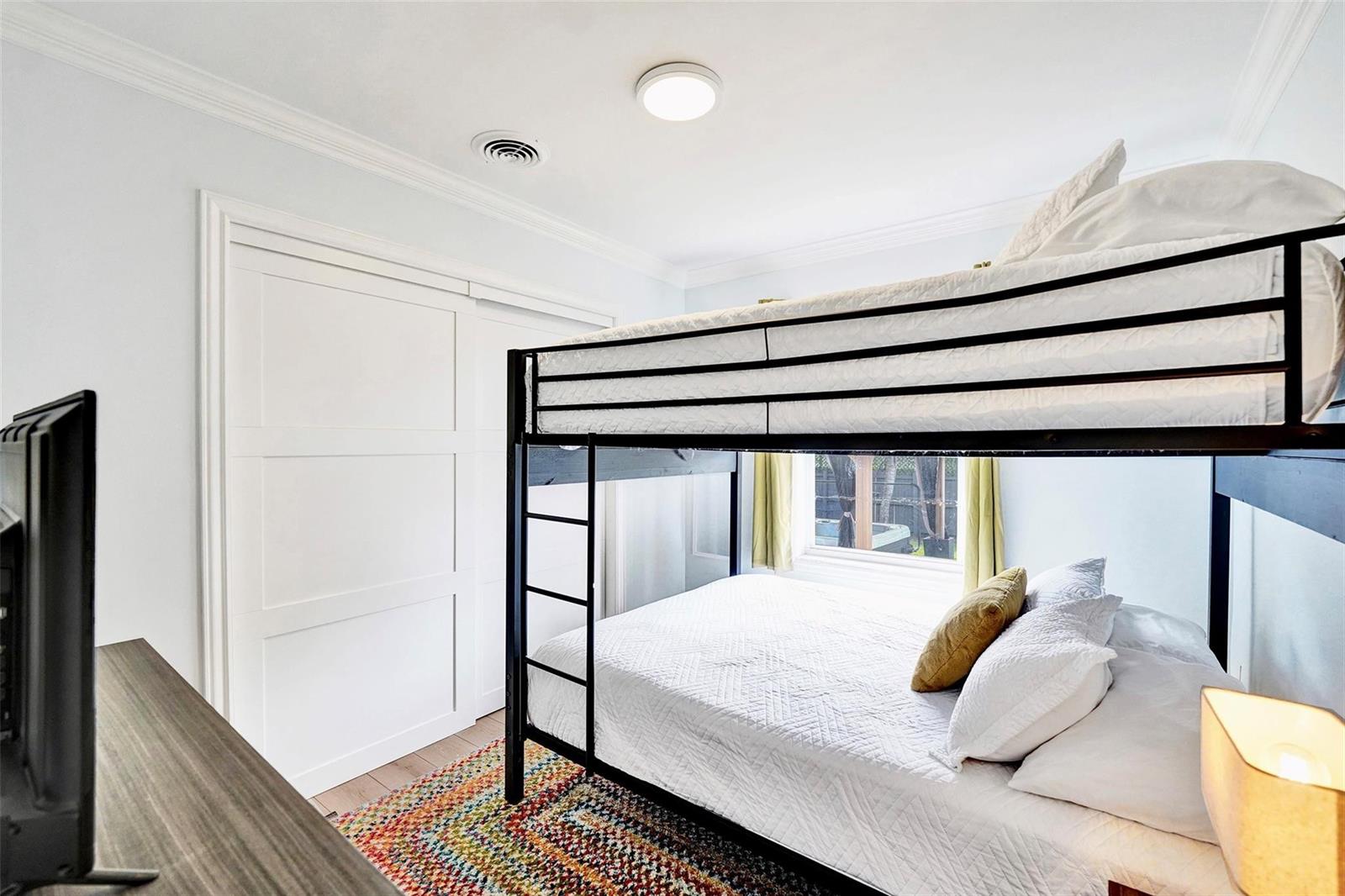 210 3 / 2 1528 sq. ft. $ 2026-07-08 0 Photo