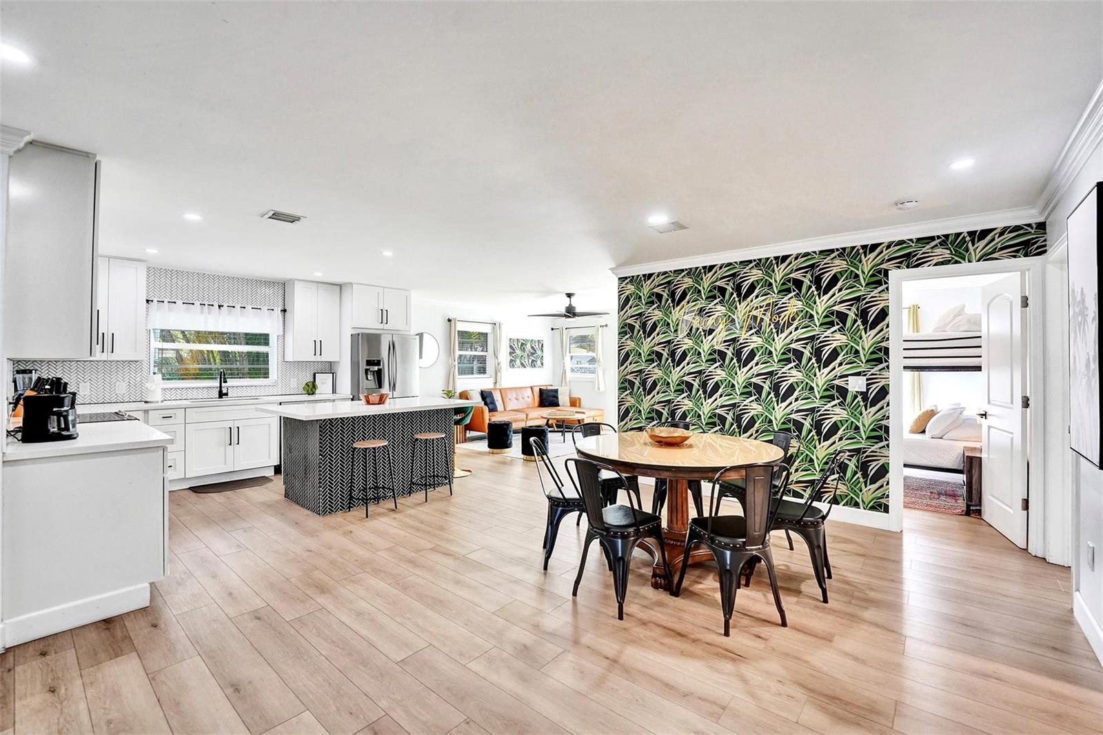 210 3 / 2 1528 sq. ft. $ 2026-07-08 0 Photo