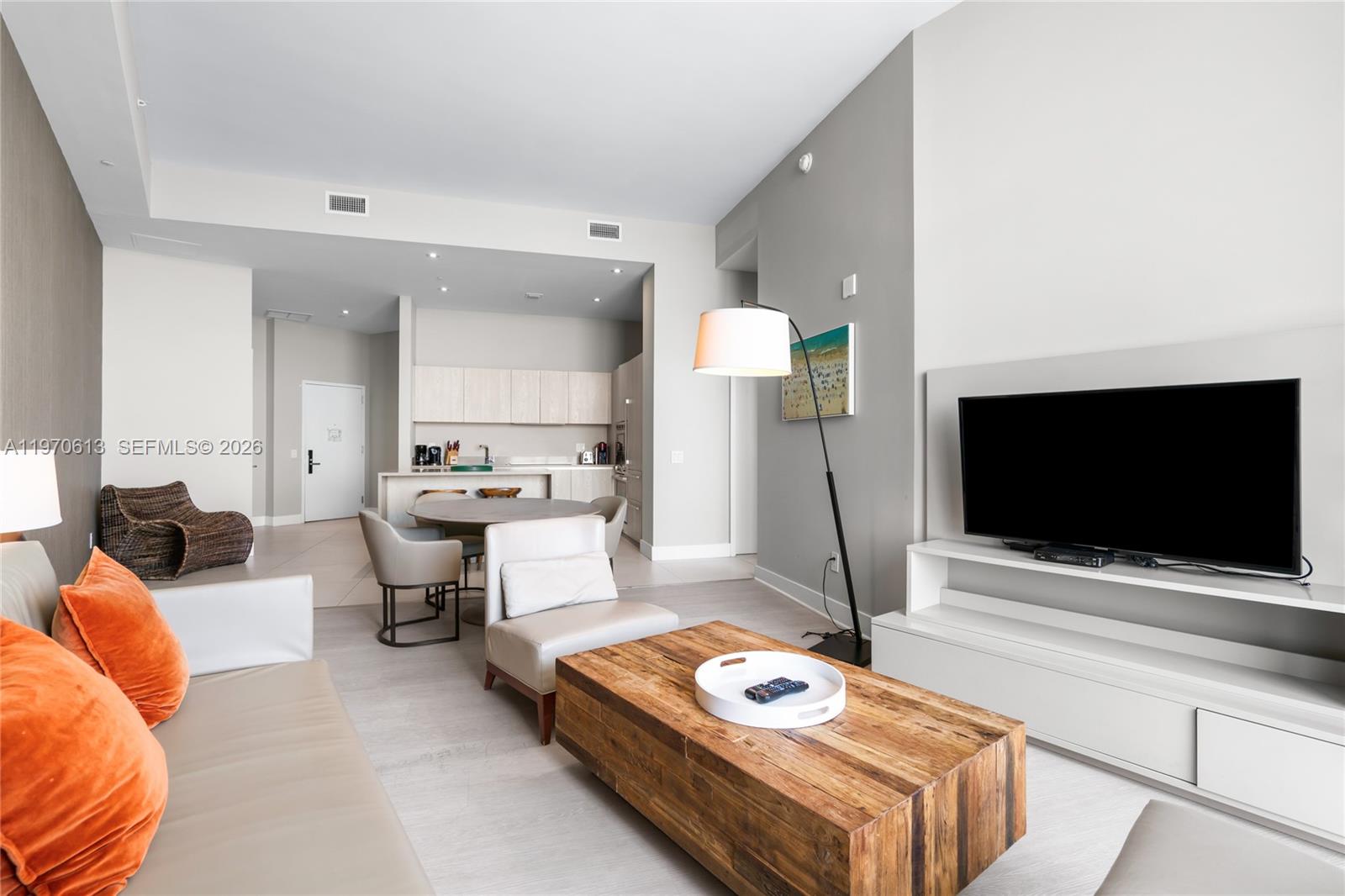 702 1 / 1 802 кв.футов $ 2026-02-23 0 Фото