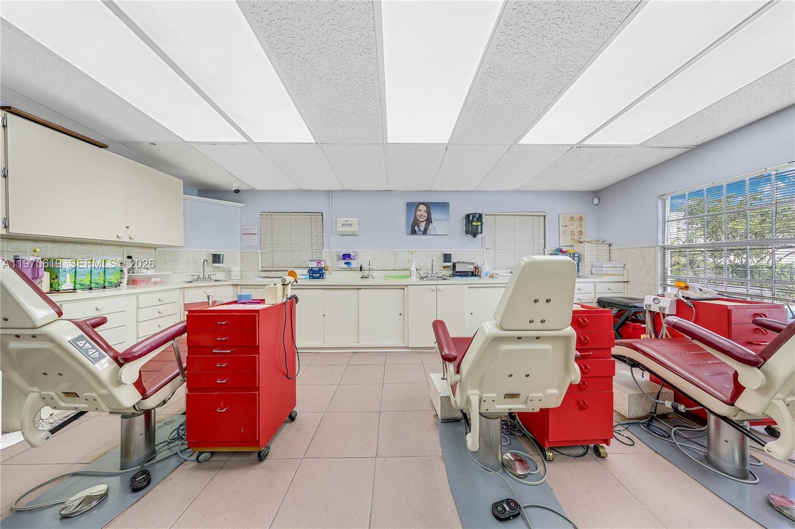   /   кв.футов $ 2026-02-23 0 Фото