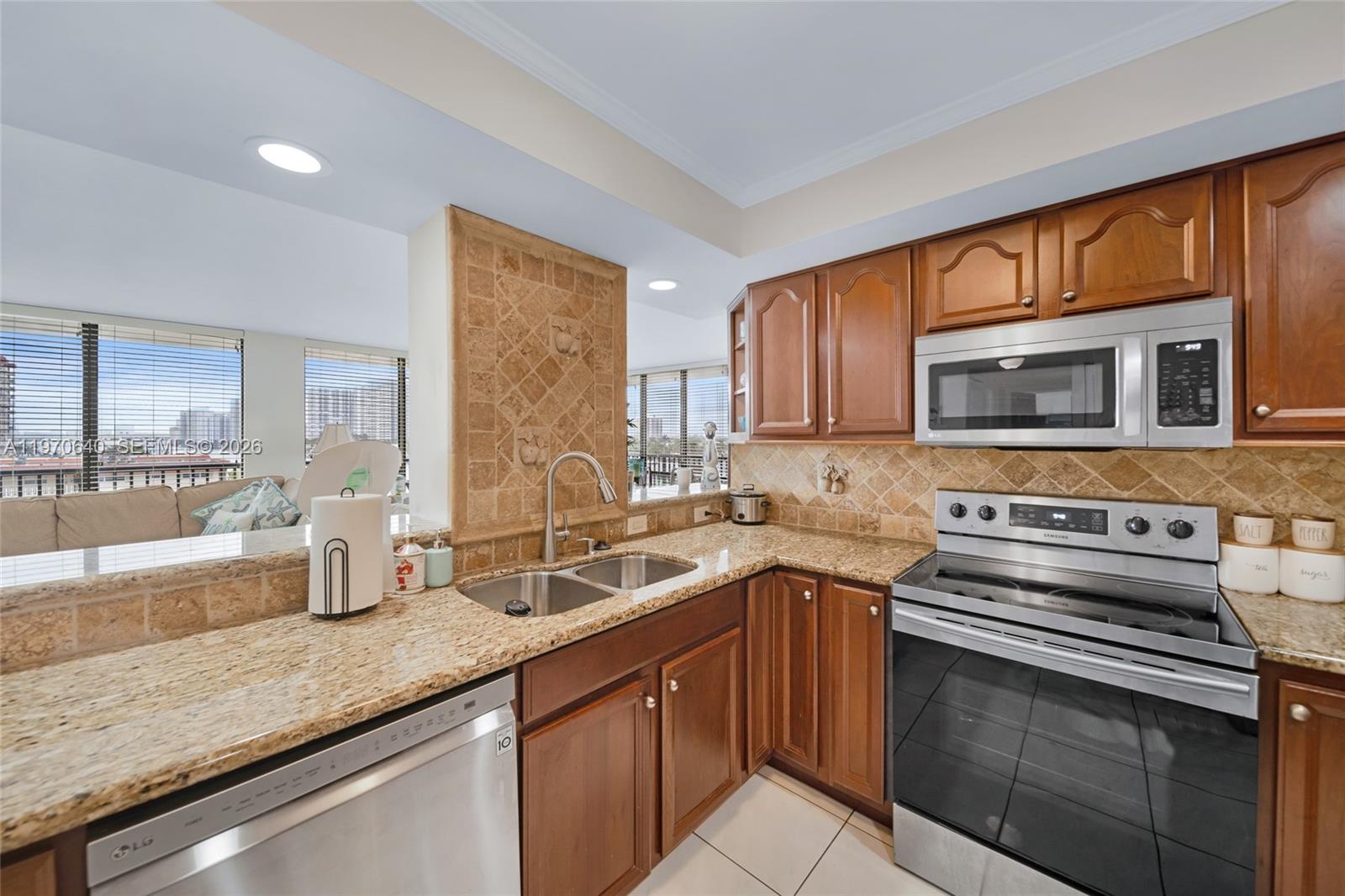 Photo of 2017 Ocean Dr #610, Hallandale Beach, Florida, 33009 -