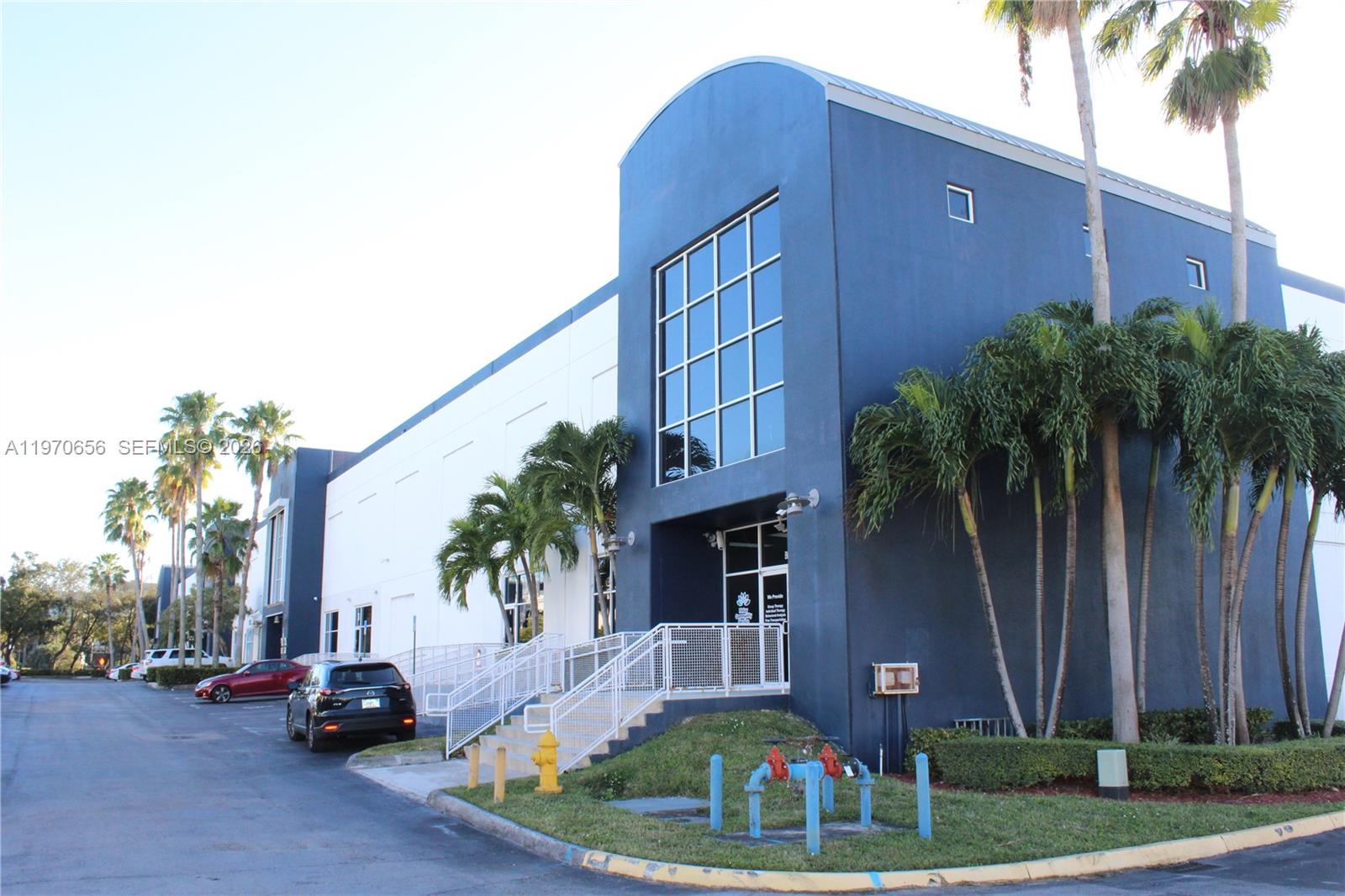 1  /   sq. ft. $ 2026-02-23 0 foto