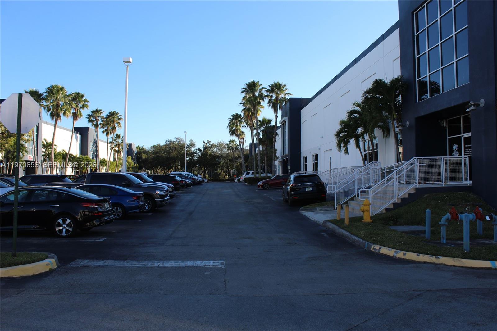 1  /   sq. ft. $ 2026-02-23 0 foto