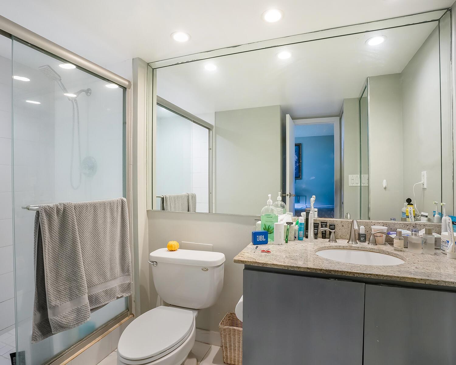 Photo of 20379 Country Club  #332, Aventura, Florida, 33180 - DSC01635