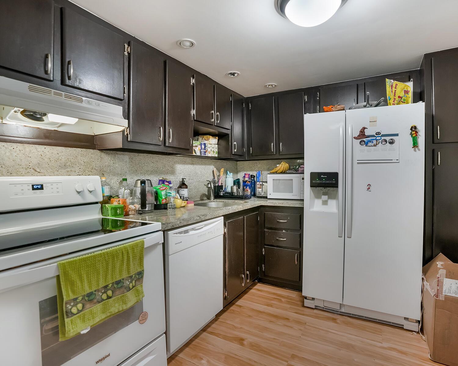 Photo of 20379 Country Club  #332, Aventura, Florida, 33180 - DSC01638