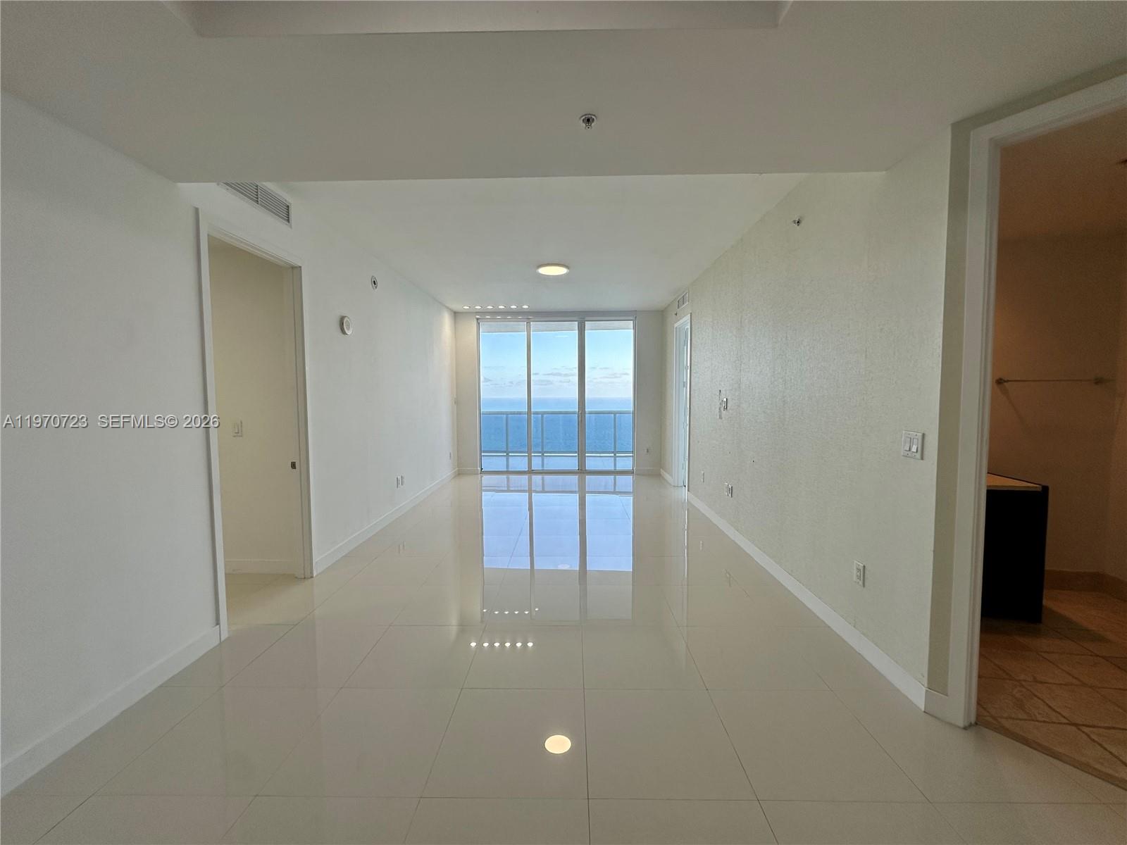 See details 4808 2 / 3 1570 sq. ft. $ 2026-02-23 0 Photo