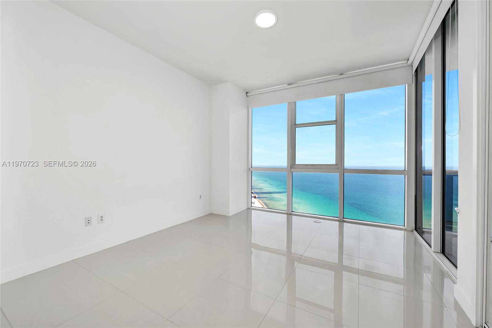 4808 2 / 3 1570 sq. ft. $ 2026-07-14 0 Photo