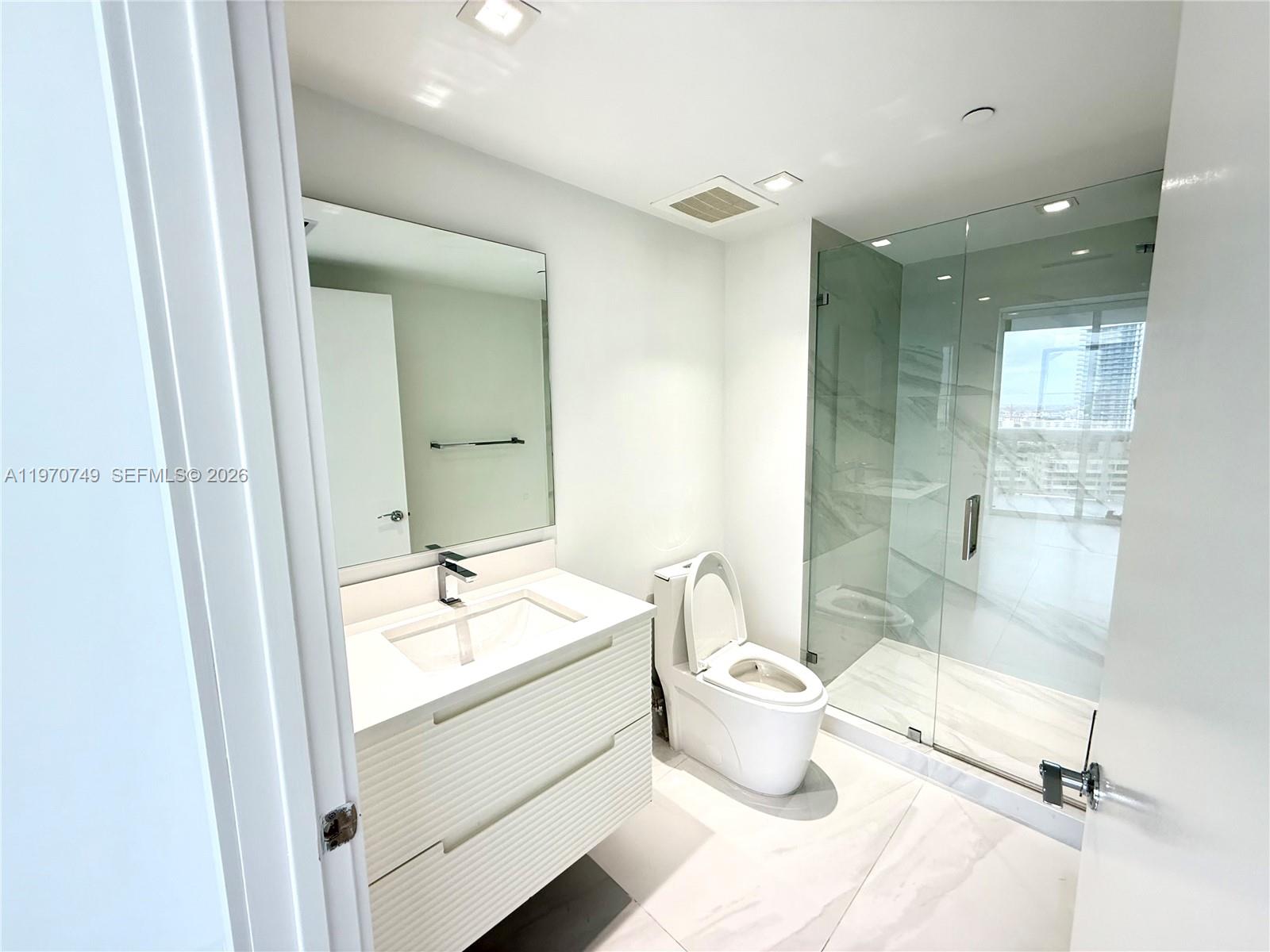 1808 3 / 3 1571 sq. ft. $ 2026-04-22 0 foto