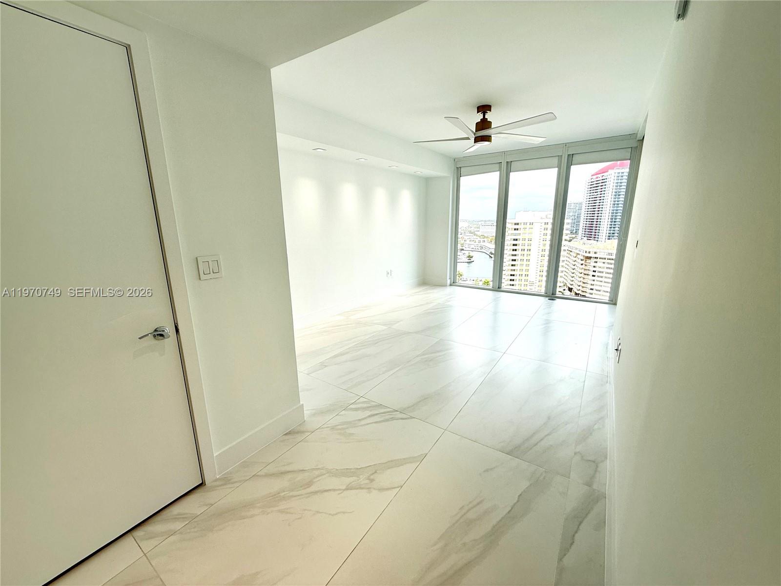 1808 3 / 3 1571 sq. ft. $ 2026-04-22 0 foto
