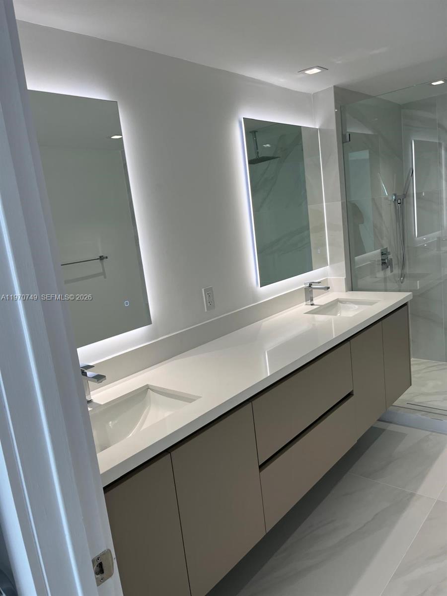 1808 3 / 3 1571 sq. ft. $ 2026-04-22 0 foto
