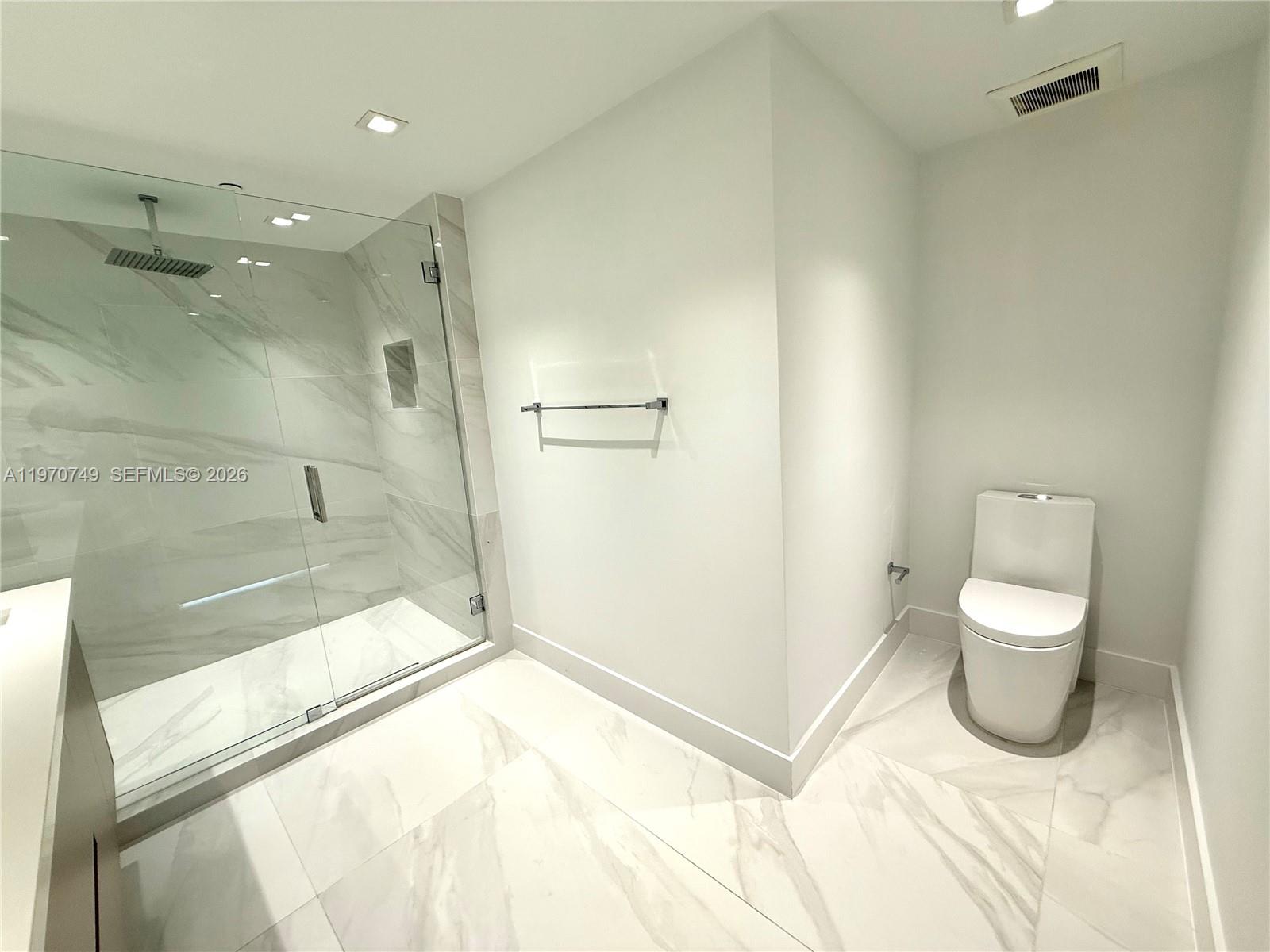 1808 3 / 3 1571 sq. ft. $ 2026-04-22 0 foto