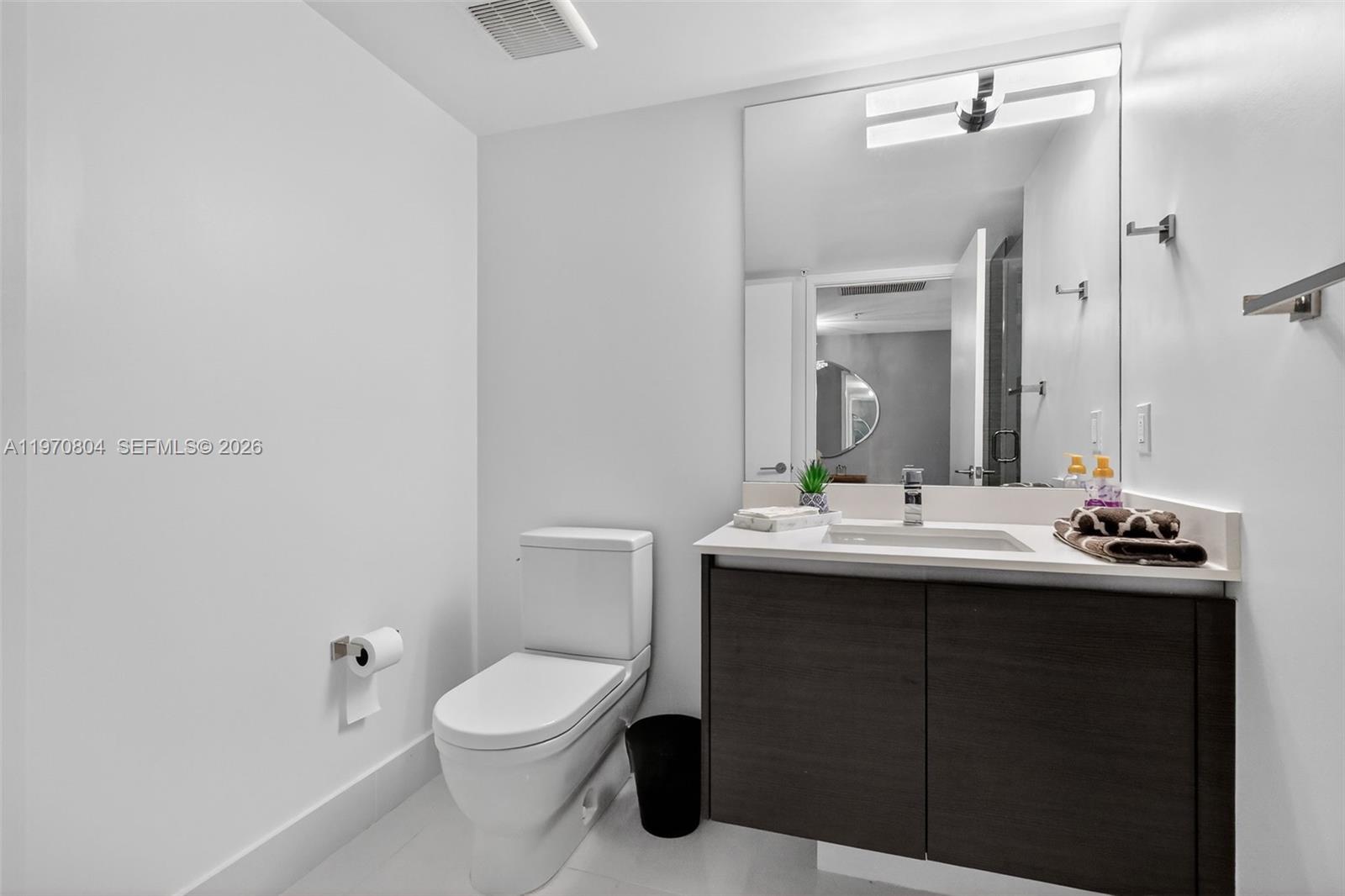 Ver detalles 4-804 3 / 3 1541 sq. ft. $ 2026-02-23 0 foto