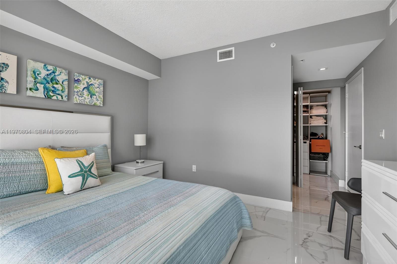 Ver detalles 4-804 3 / 3 1541 sq. ft. $ 2026-02-23 0 foto