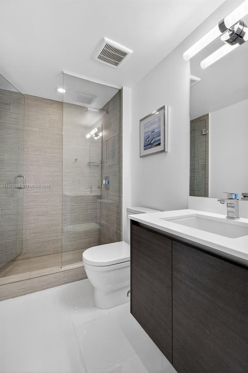 Ver detalles 4-804 3 / 3 1541 sq. ft. $ 2026-02-23 0 foto