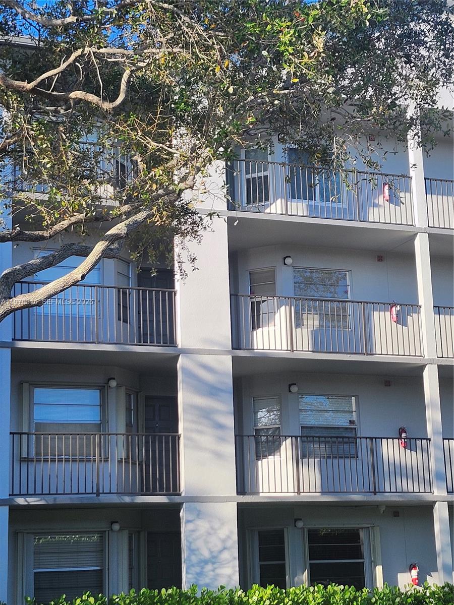 311R 1 / 1 602 sq. ft. $ 2026-02-23 0 foto