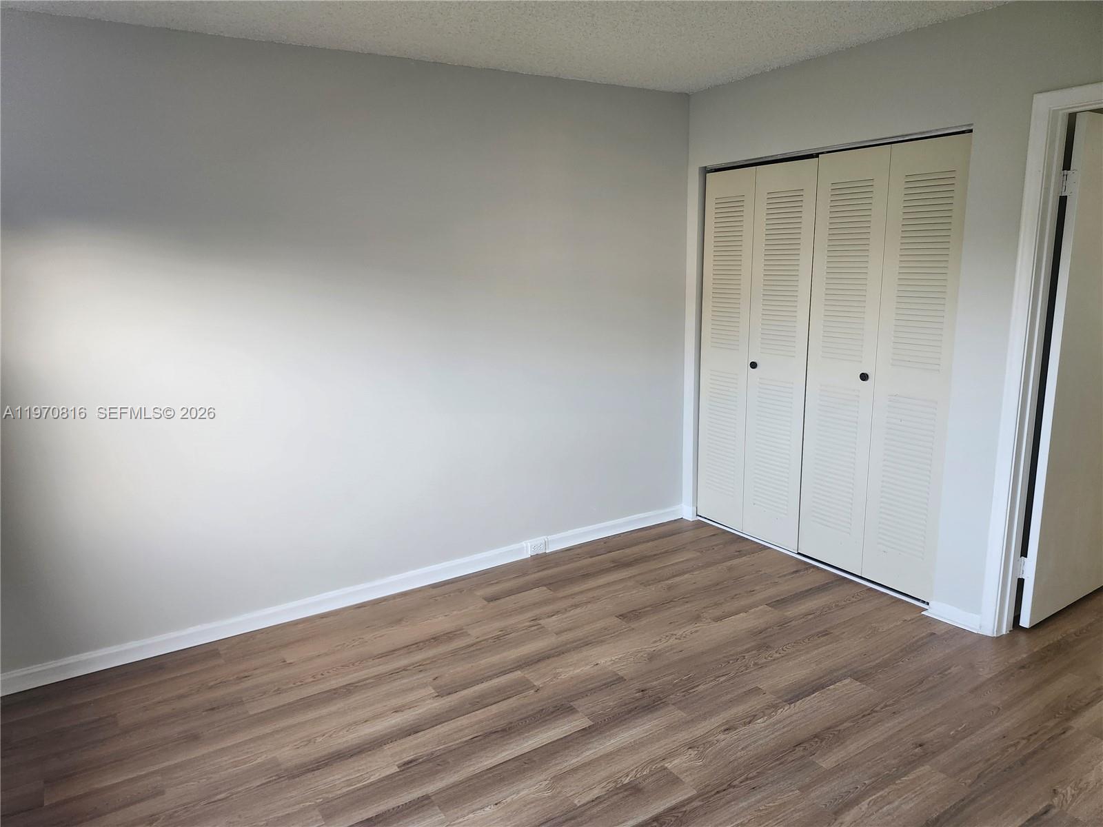 311R 1 / 1 602 sq. ft. $ 2026-02-23 0 foto