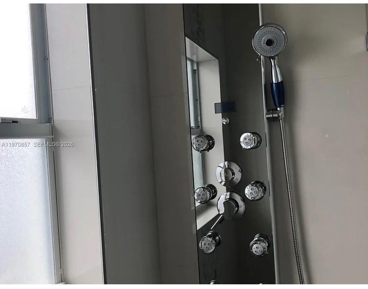   /  1500 кв.футов $ 2026-02-23 0 Фото