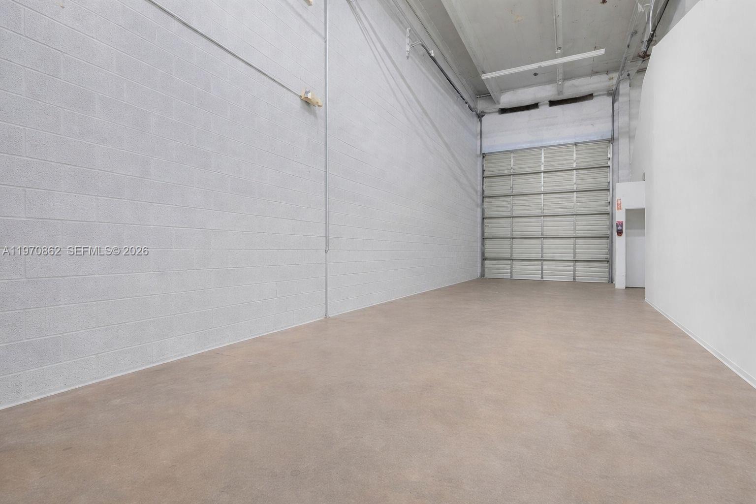 2  /   sq. ft. $ 2026-02-23 0 foto