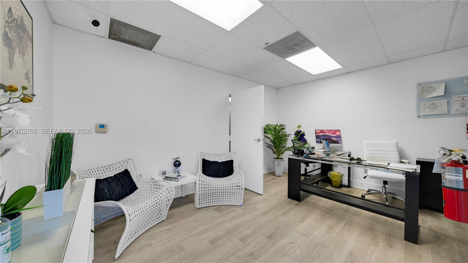 2  /   sq. ft. $ 2026-02-23 0 foto