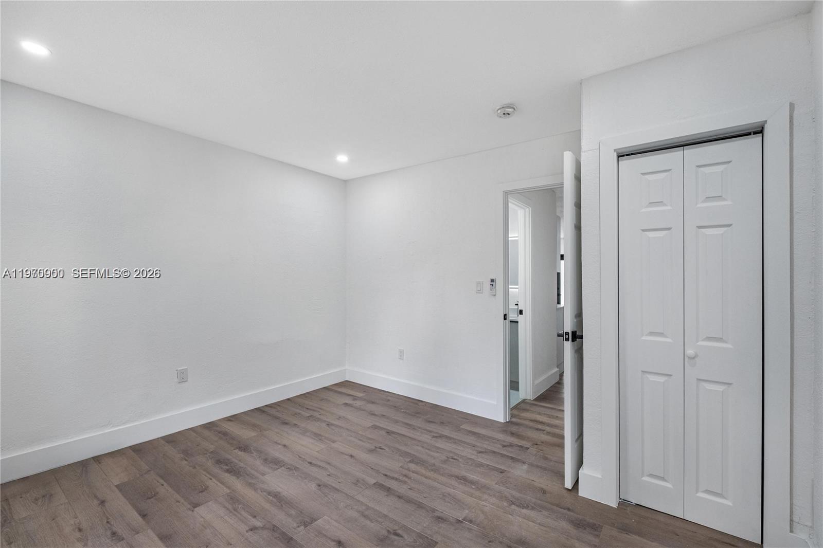   /  936 sq. ft. $ 2026-02-23 0 foto