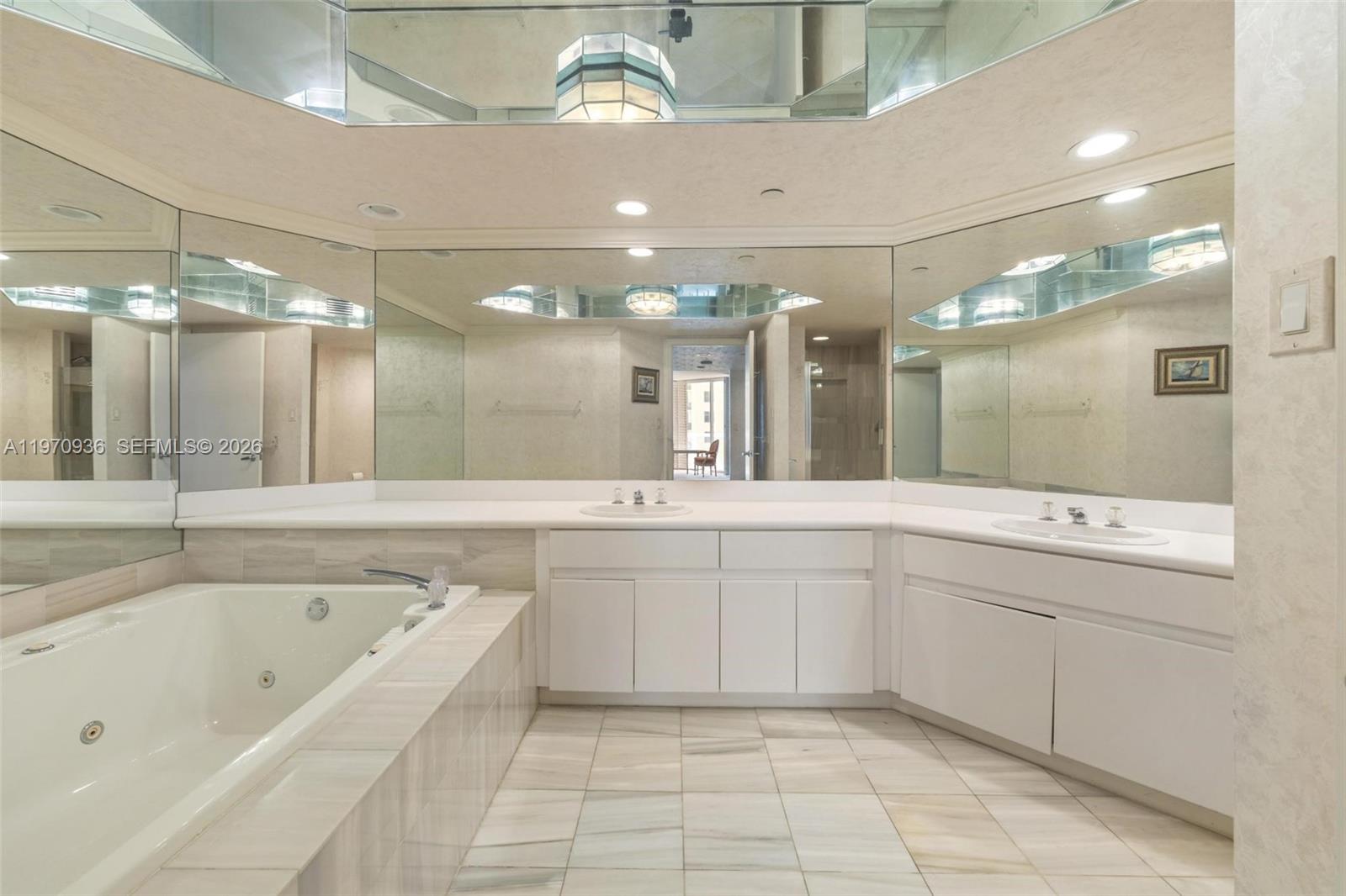 Photo of 16425 Collins Ave  #2311, Sunny Isles Beach, Florida, 33160 - Master Bathroom