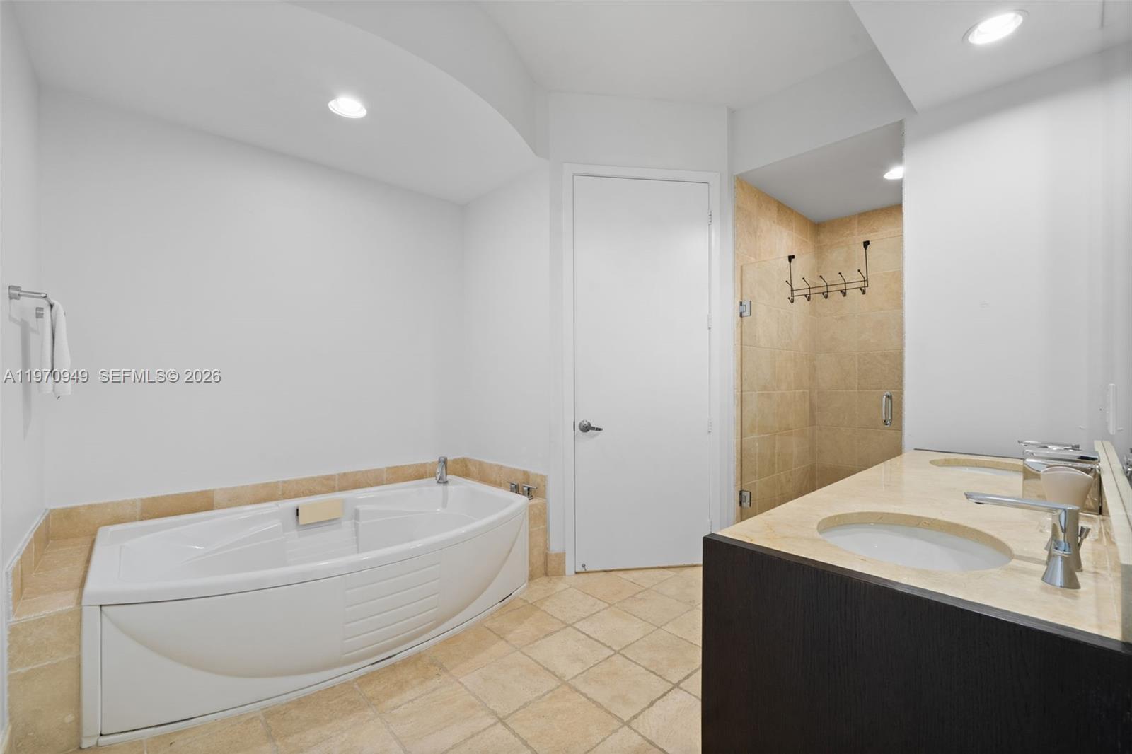 See details 4709 2 / 3 1722 sq. ft. $ 2026-02-24 0 Photo