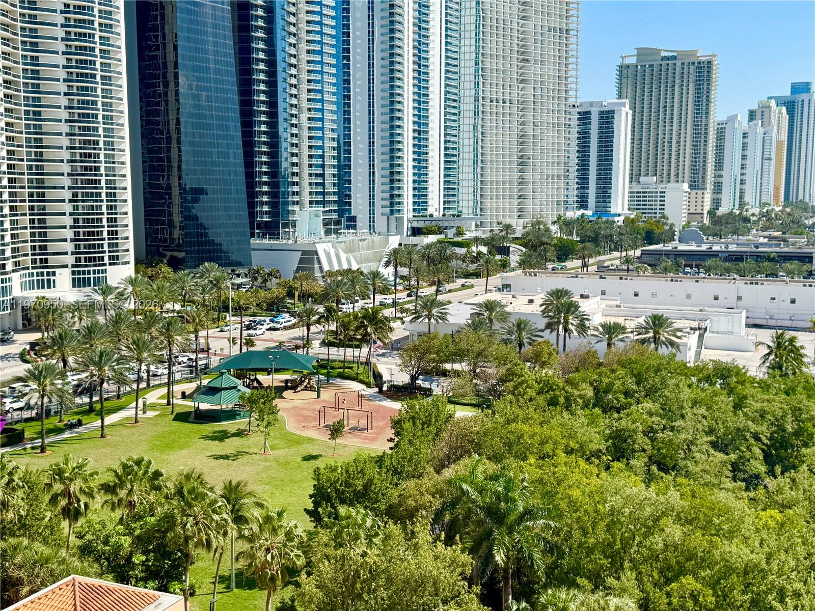 Подробнее 1205 3 / 2 1628 кв.футов $ 2026-02-24 0 Фото