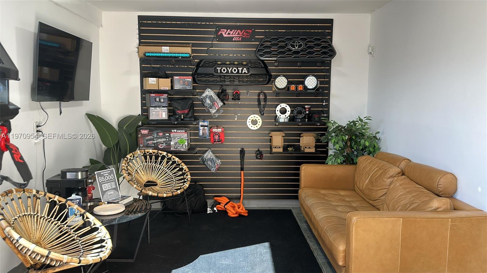   /   sq. ft. $ 2026-02-24 0 foto