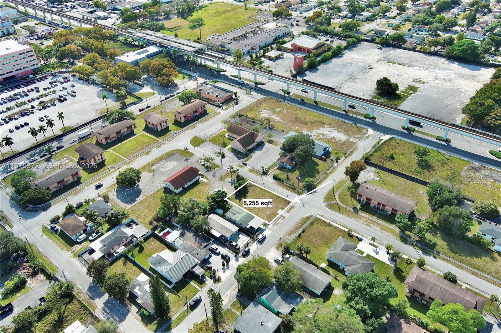   /   кв.футов $ 2026-02-24 0 Фото