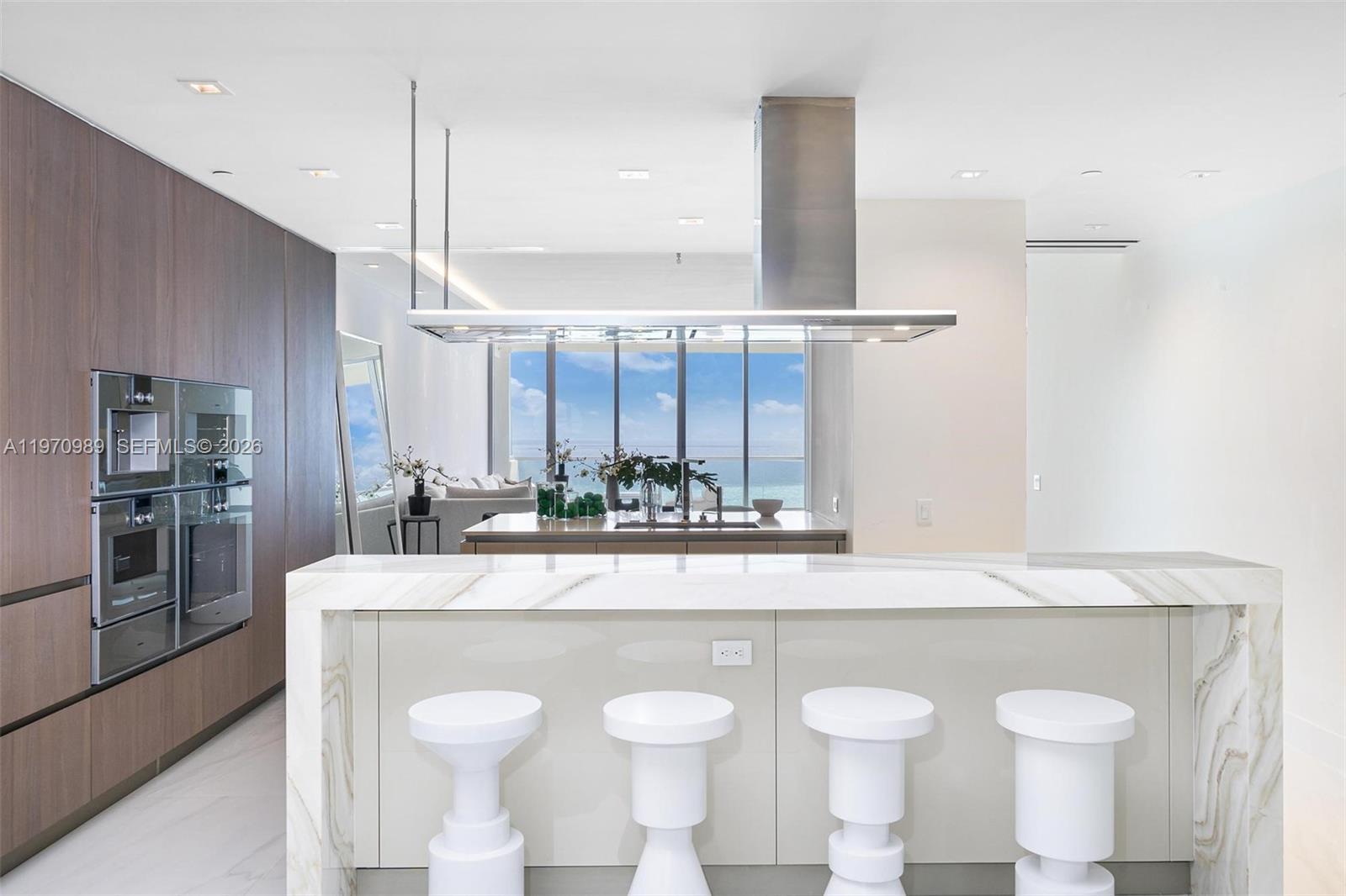 2003 3 / 5 2589 sq. ft. $ 2026-02-24 0 Photo