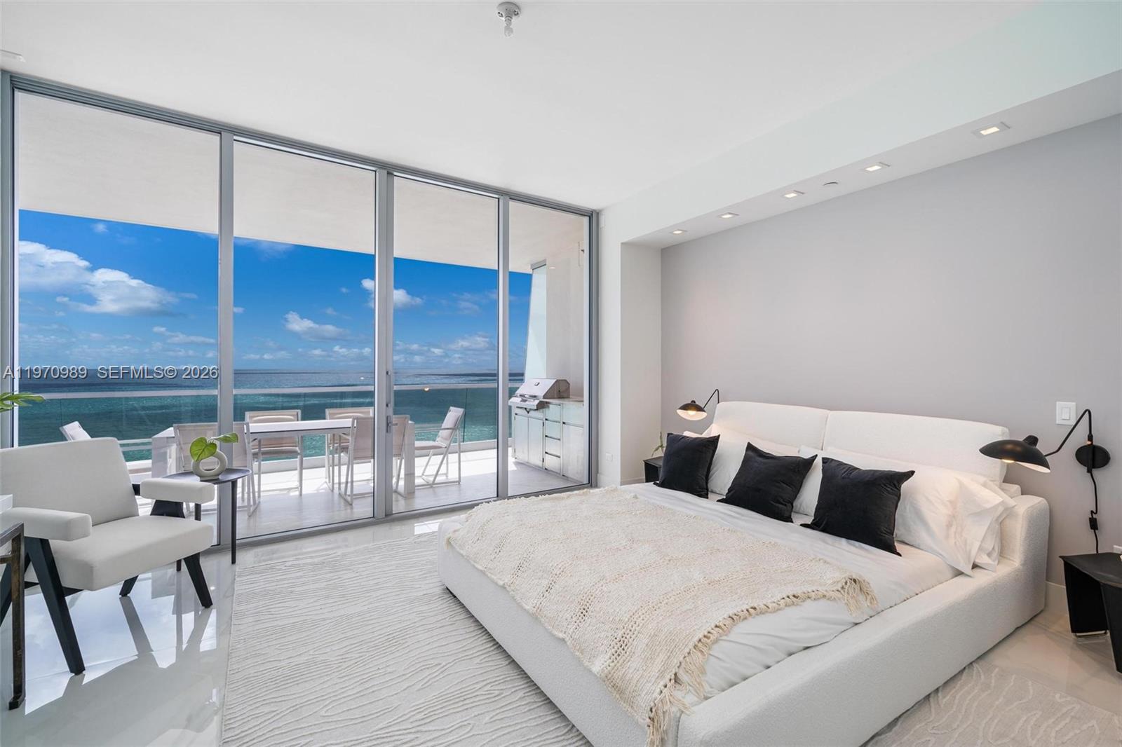 2003 3 / 5 2589 sq. ft. $ 2026-02-24 0 Photo