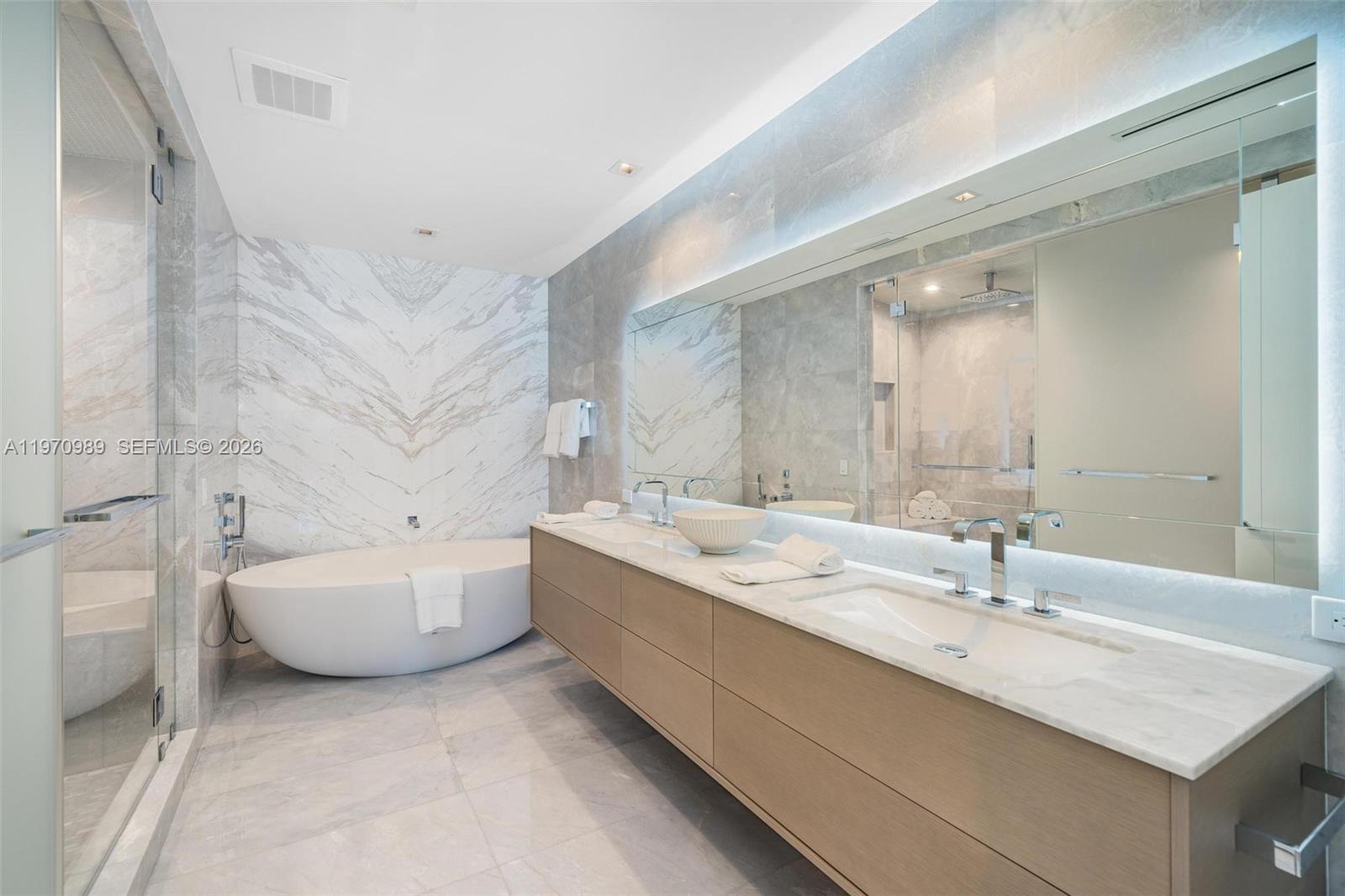 2003 3 / 5 2589 sq. ft. $ 2026-02-24 0 Photo