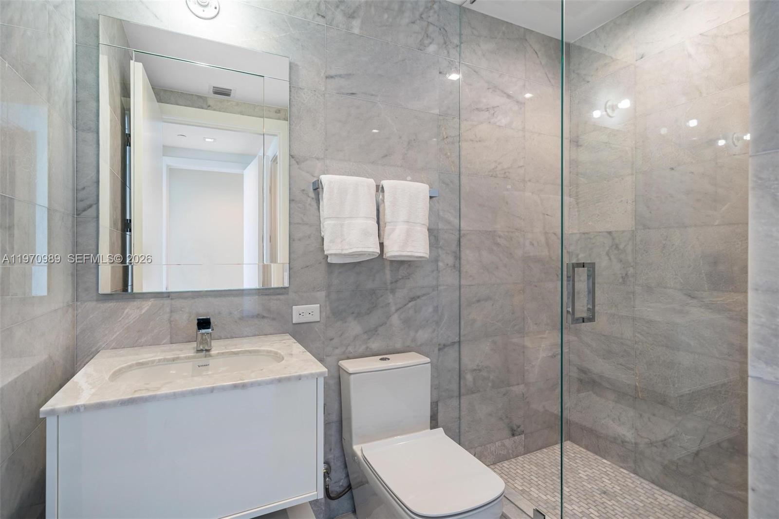 2003 3 / 5 2589 sq. ft. $ 2026-02-24 0 Photo